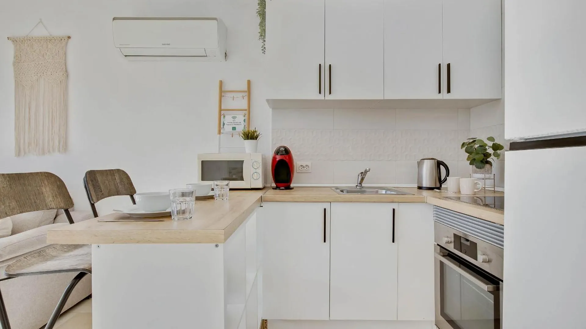 Apartmán Vistamarina B308 By Ivi Real Estate Torremolinos 0*,  Španělsko
